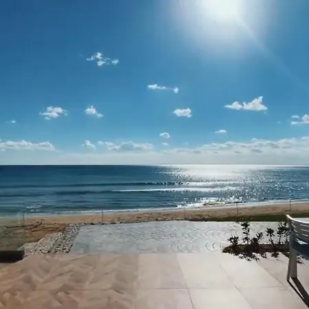 Four Seasons Sea דירה